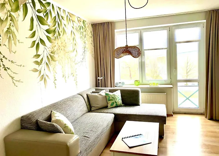 Strandlaeufer In * צינוביץ